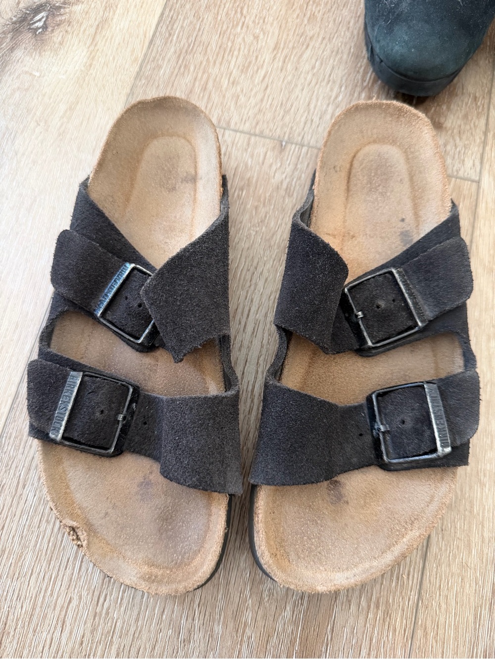 Birkenstock Black Suede Arizona soft footbed 7.5